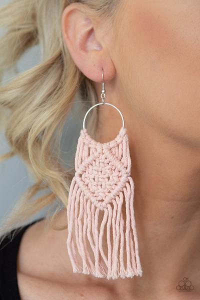 ***Macrame Rainbow - Pink